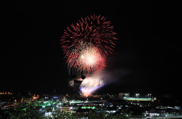 2018년 제18회 산청한방약초축제 개막식 축하 불꽃놀이