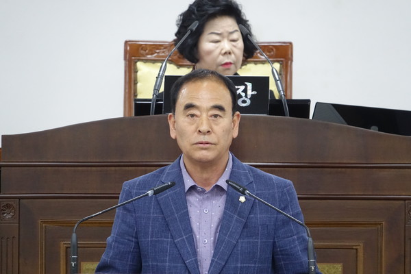 김재철 의원이 1994년 폐교된 금호초등학교를 문화예술촌으로 활용 방안 제의했다.