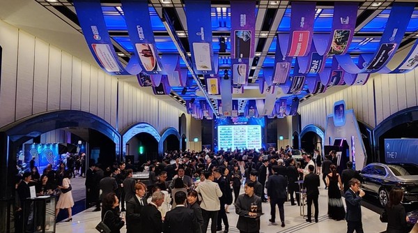 경남투자청은 지난 14일 서울 그랜드하얏트호텔에서 주한미국상공회의소(AMCHAM KOREA)가 주최한 ‘이사진 취임식 2023 행사’에 참가해 투자유치 활동을 추진했다.