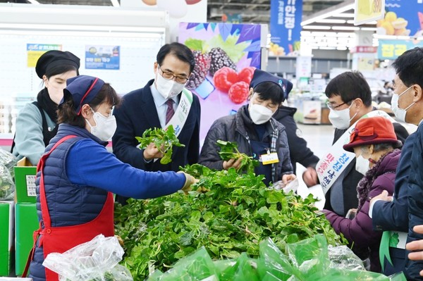 지난 1월 9일 서울 양재 농협 하나로마트 특판행사