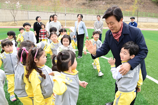 진주시가 이달 1일부터 국민체육진흥공단 KSPO스포츠가치센터에서 진주시 하모 유아스포츠단 운영을 시작했다.